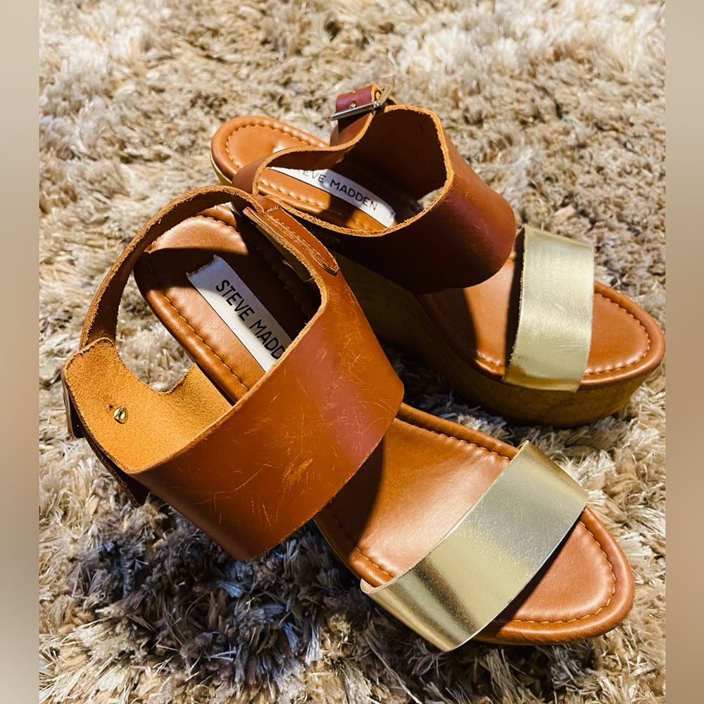 STEVE MADDEN leather sandals